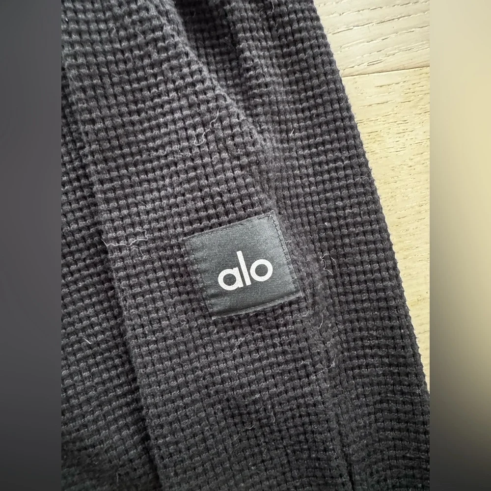 ALO Yoga questions leave